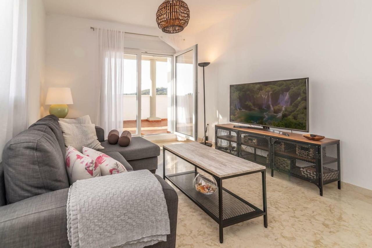 Recently Decorated 2Bdr Penthouse In Fuengirola Apartment Luaran gambar