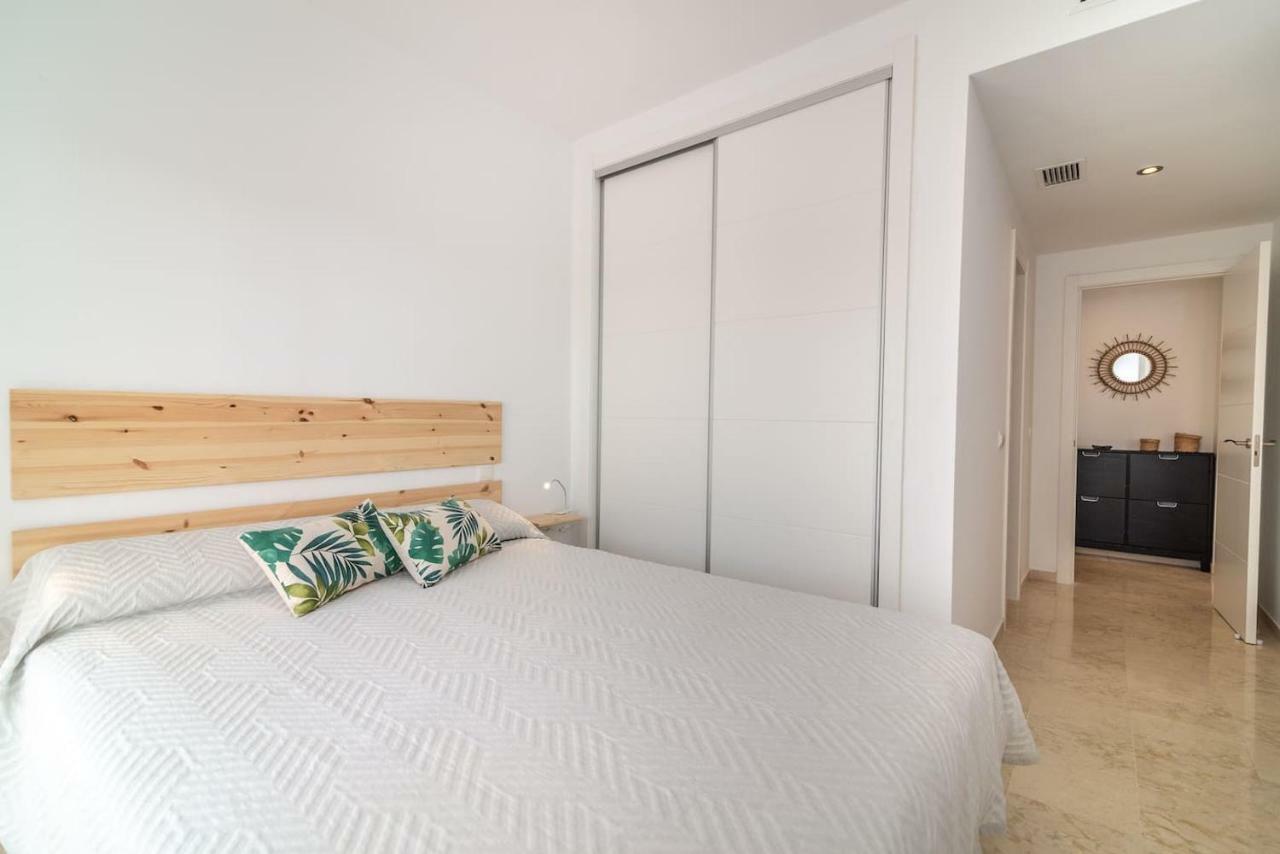 Recently Decorated 2Bdr Penthouse In Fuengirola Apartment Luaran gambar